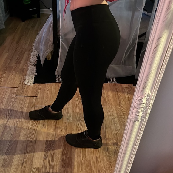 Black Fabletics Leggings - Picture 5 of 12